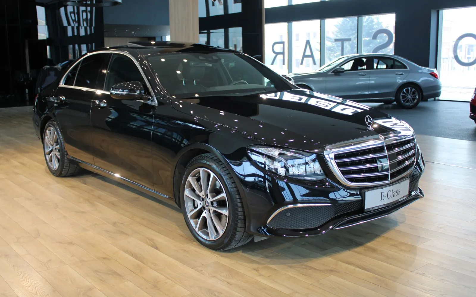 E 400d 4Matic, 1 од 4