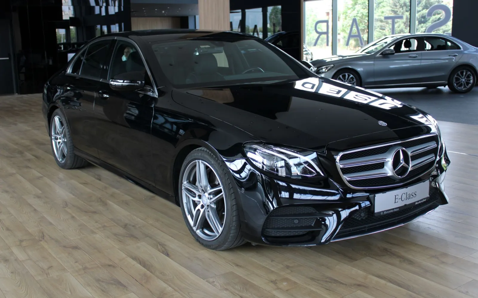 E 220 d, 1 од 4