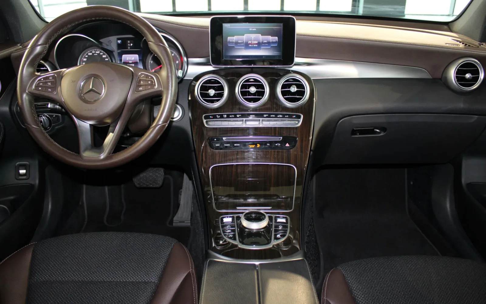 GLC 220d 4Matic, 4 од 5