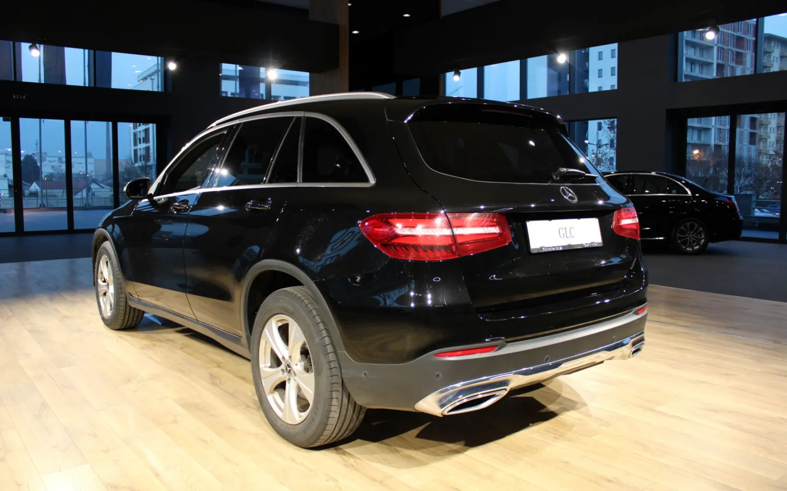 GLC 250d 4Matic, 2 од 4