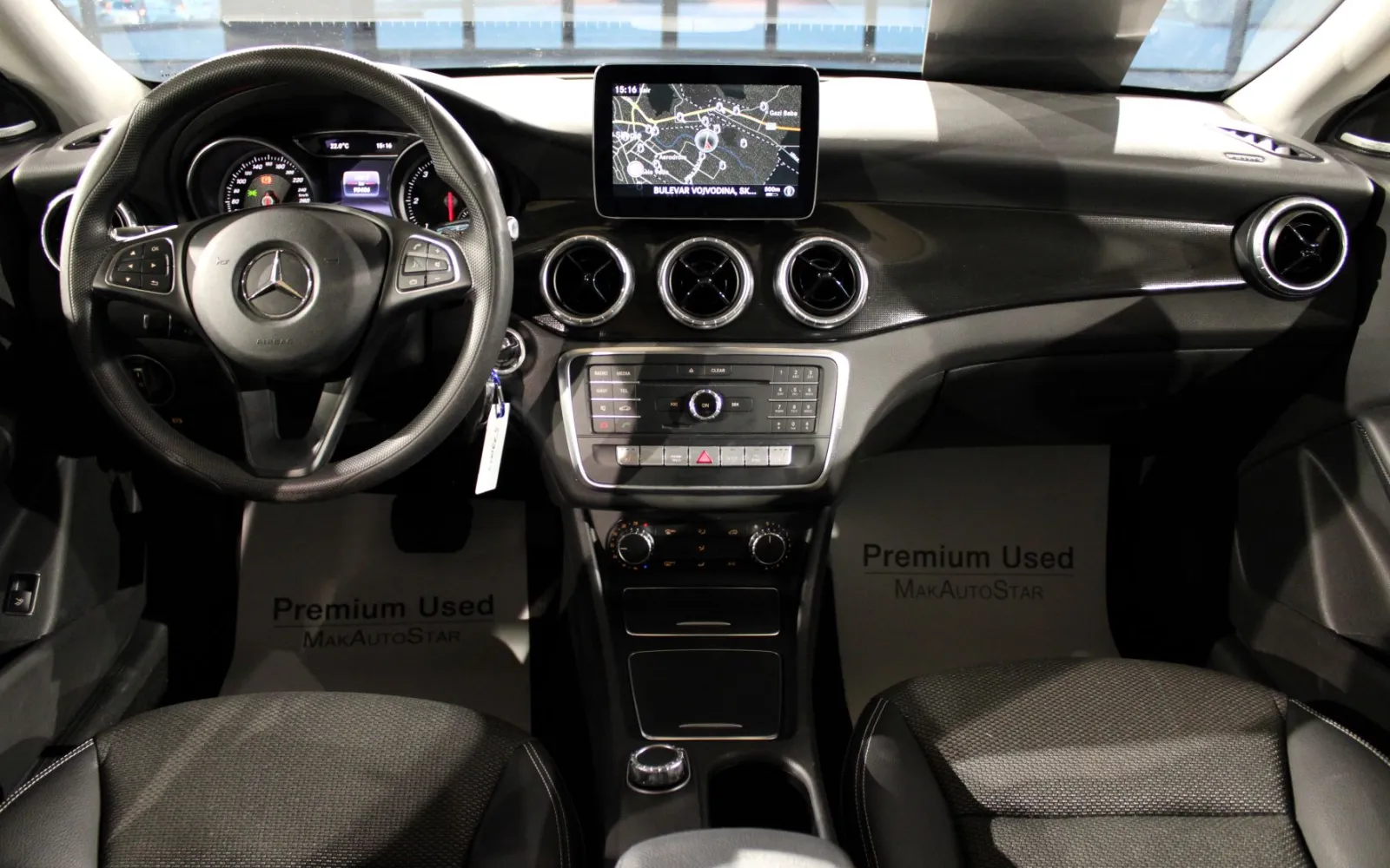 CLA 220d 4Matic, 3 од 4