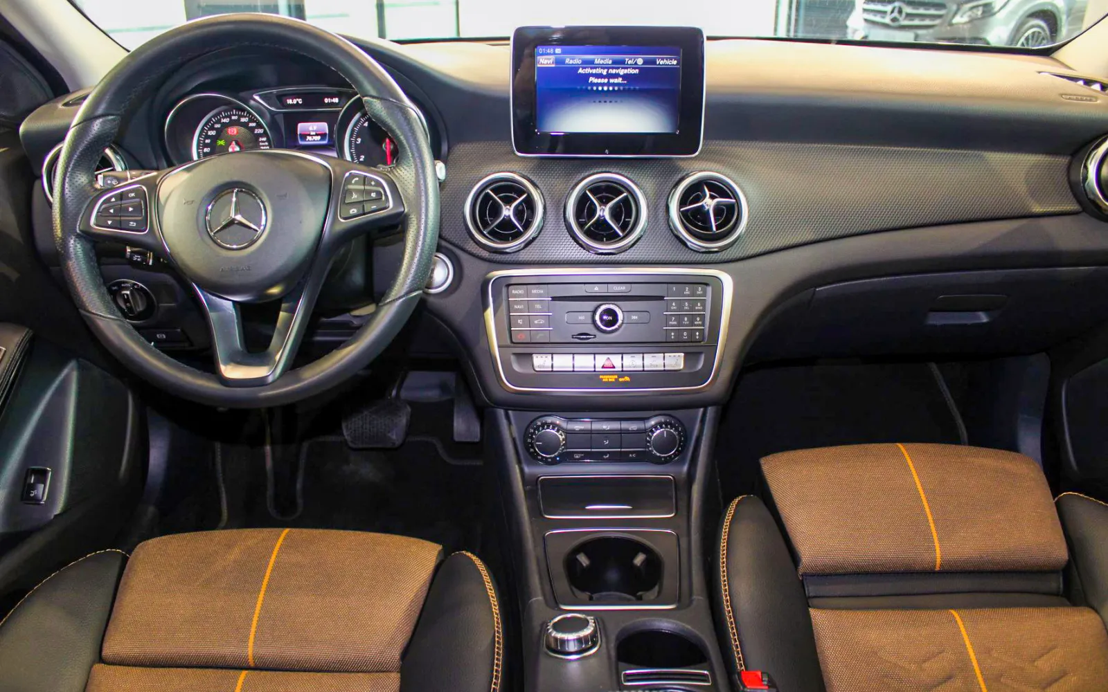 GLA 200, 3 од 4