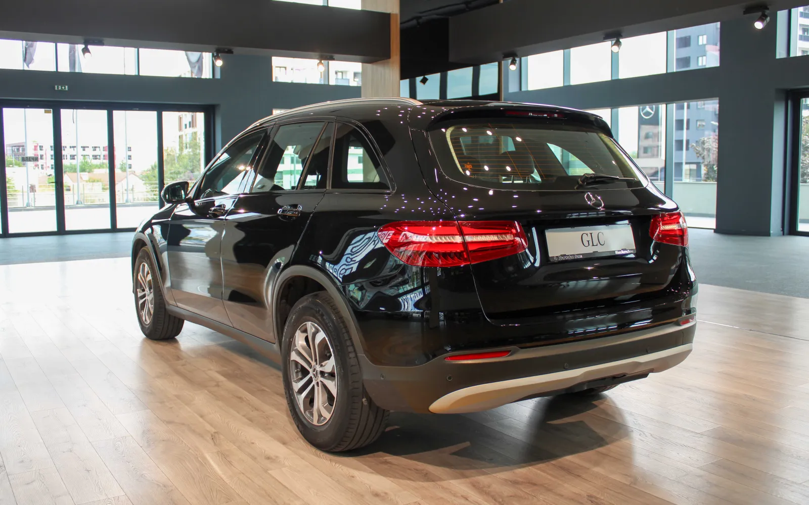 GLC 220 D 4Matic, 2 од 4