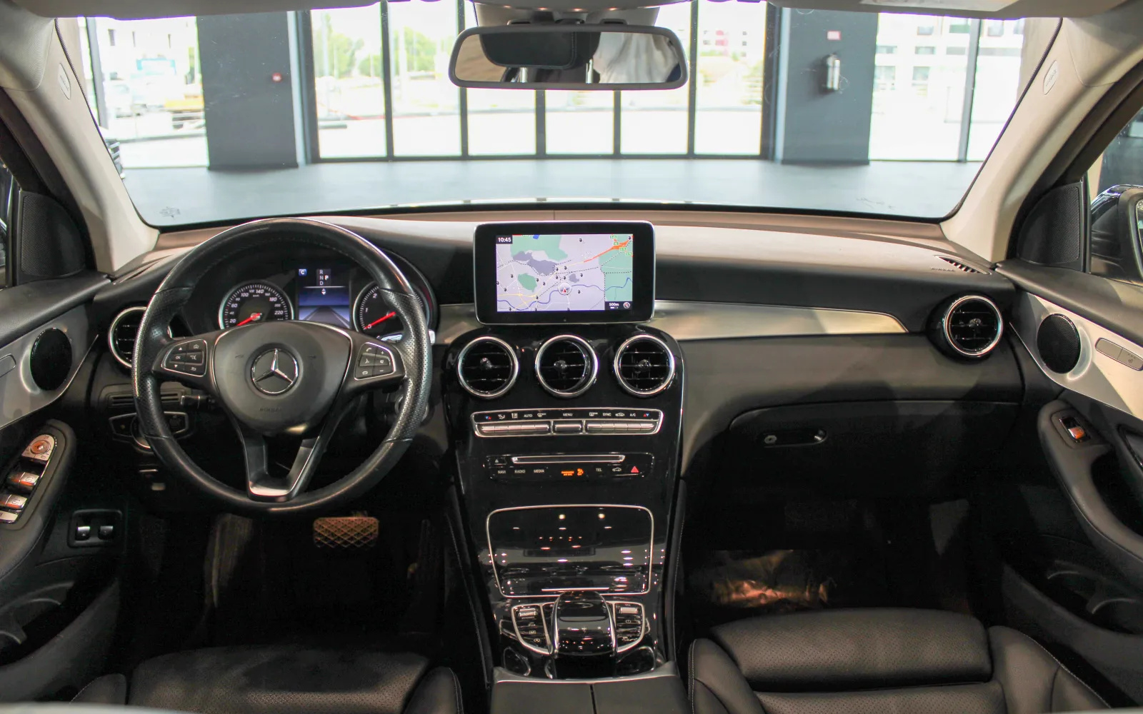 GLC 220 D 4Matic, 3 од 4