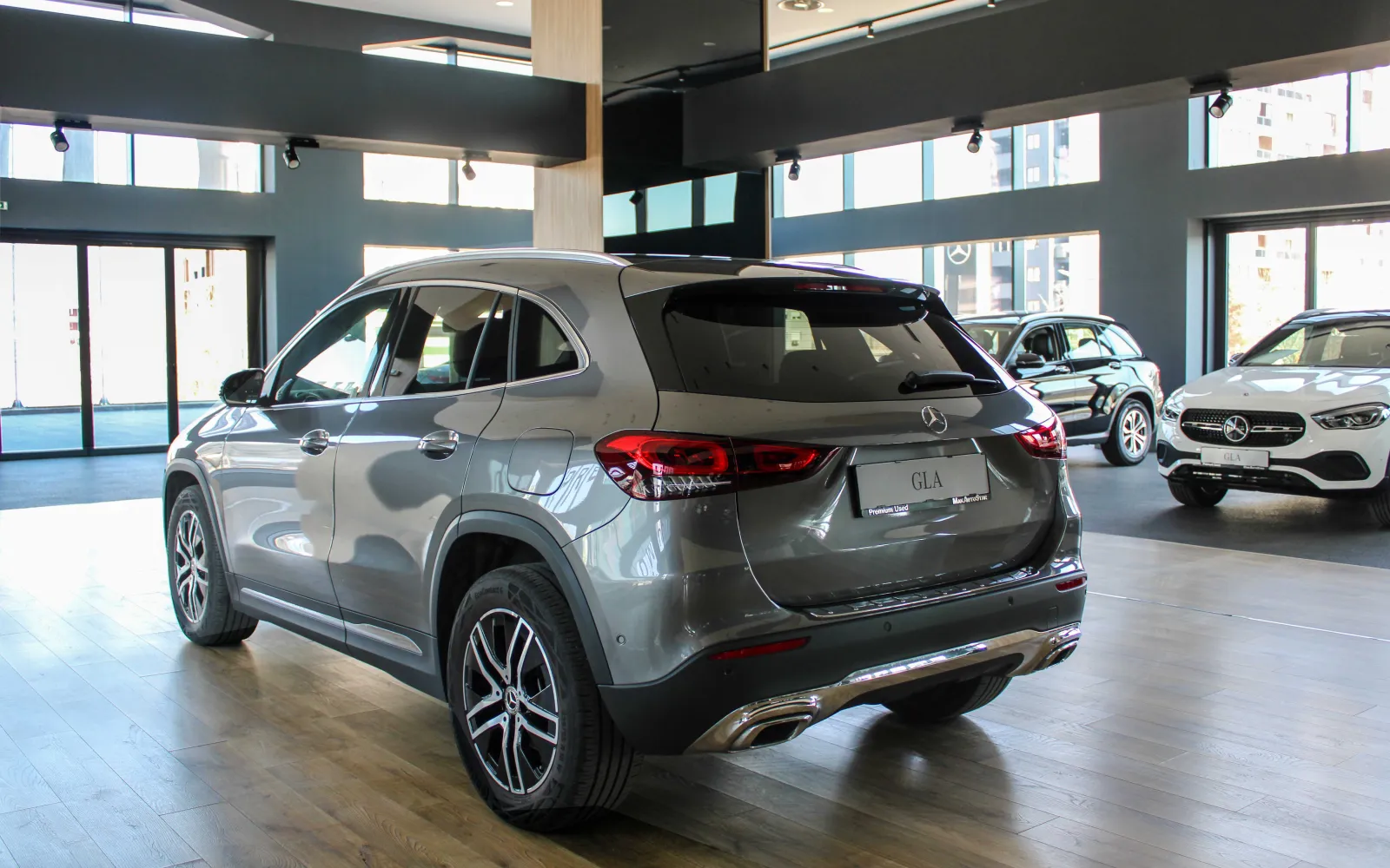 GLA 200 D, 2 од 4