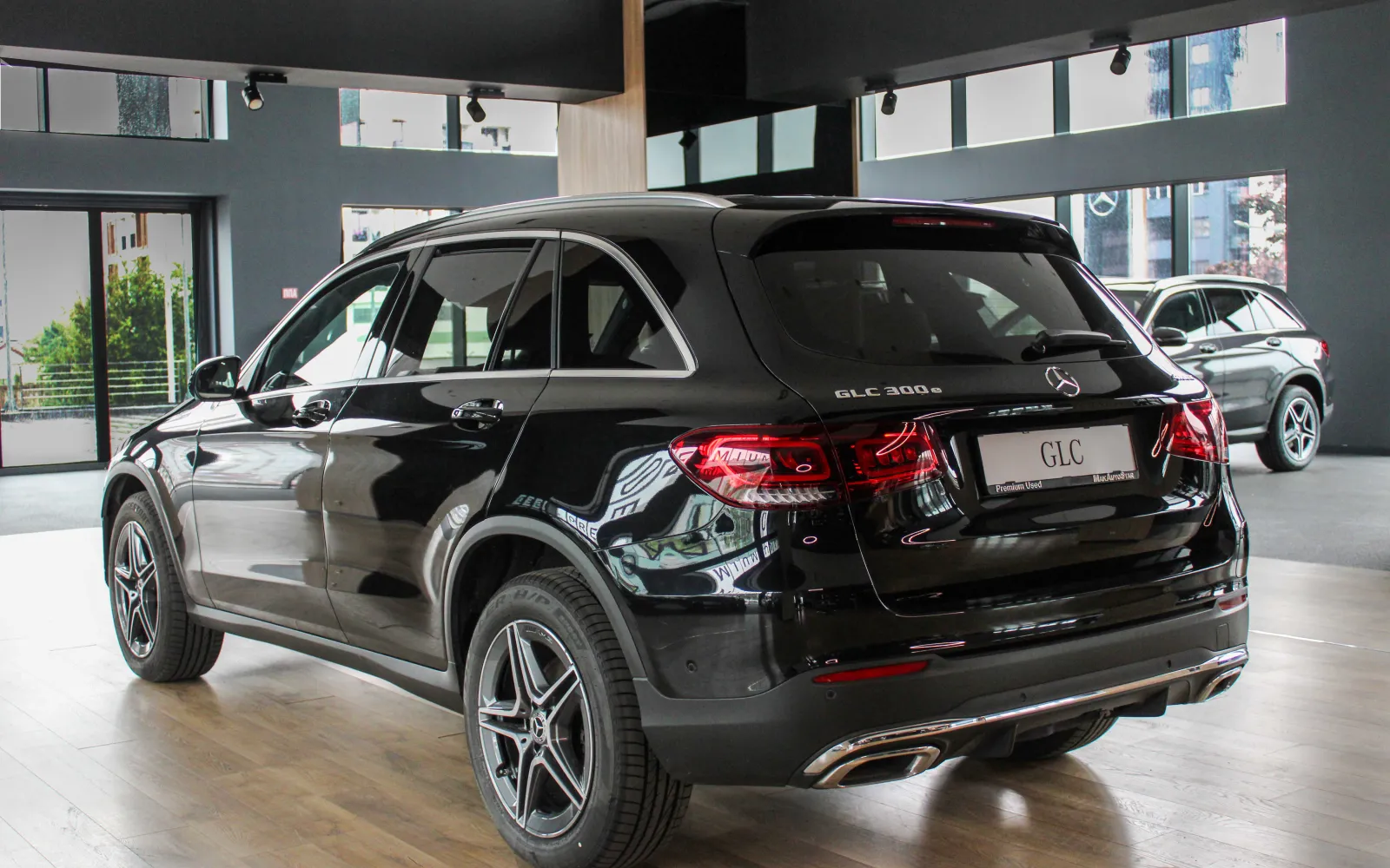 GLC 300e 4Matic, 2 од 4