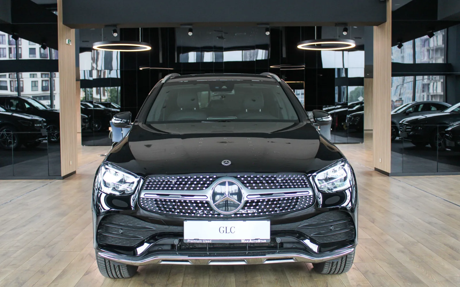GLC 300e 4Matic, 4 од 4