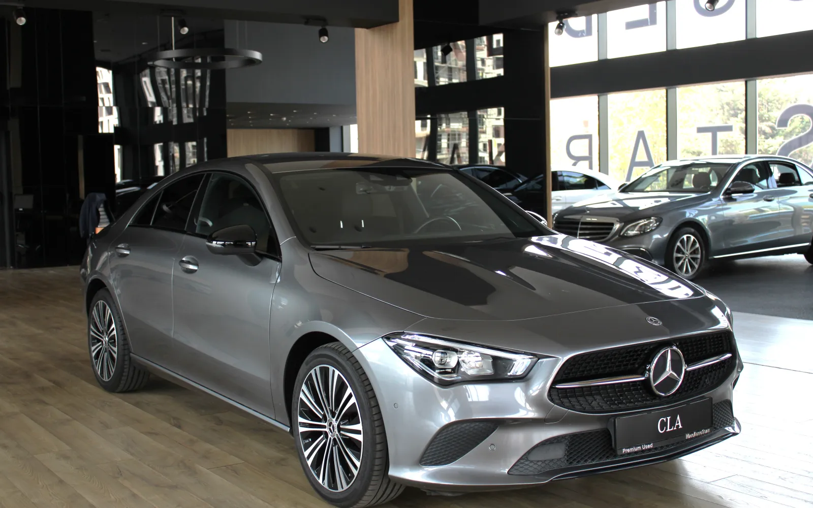 CLA 200, 1 од 4