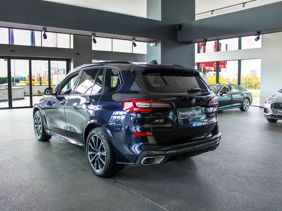 X5 Xdrive 45e 2 од 4