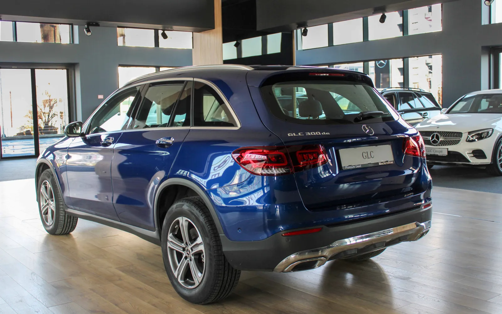 GLC 300 de 4Matic, 2 од 4