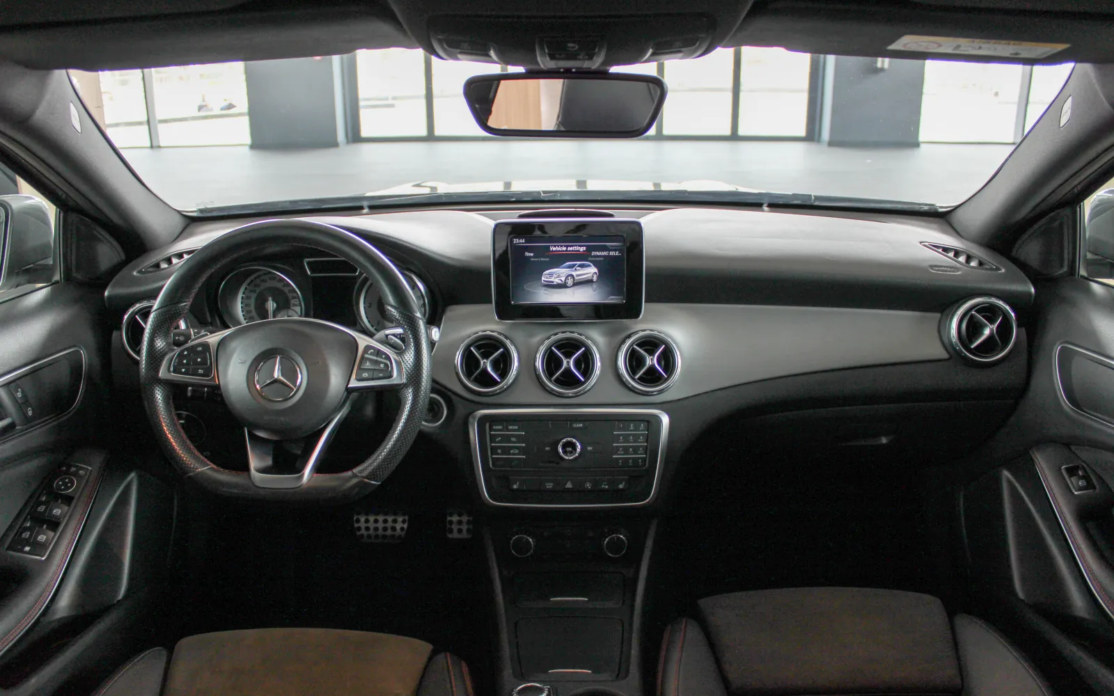 GLA 200 D, 3 од 4