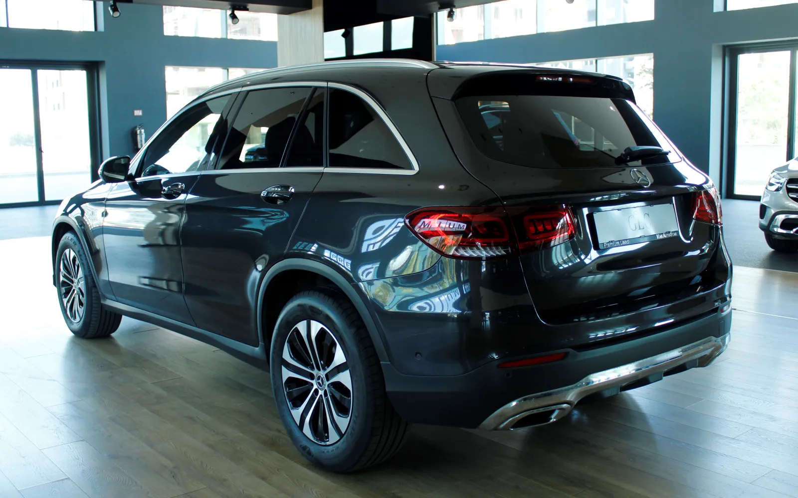 GLC 200 D 4Matic, 2 од 4